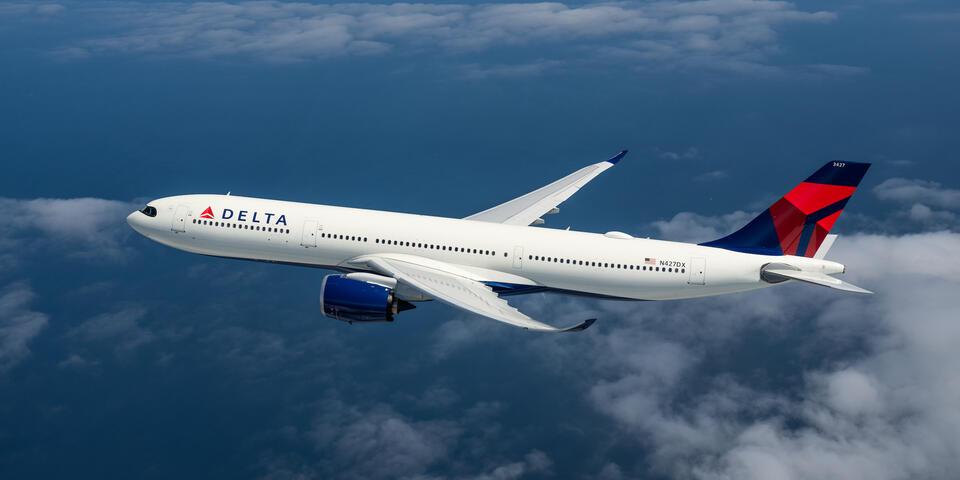 Ways to Reach Delta Airlines 24/7 Customer Service via Phone, Chat, and Email: A Complete Guide - Cover Image